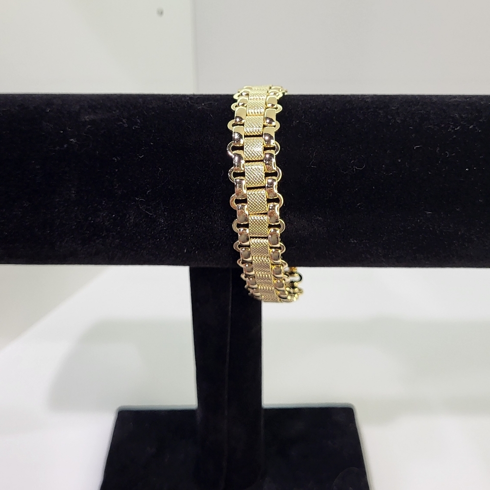 Xuping Elegant Gold Bracelet